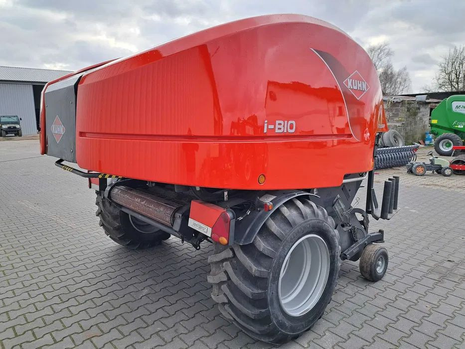 Kuhn i-BIO - Presse à balles rondes: photos 4 Kuhn i-BIO - Presse à balles rondes: photos 4