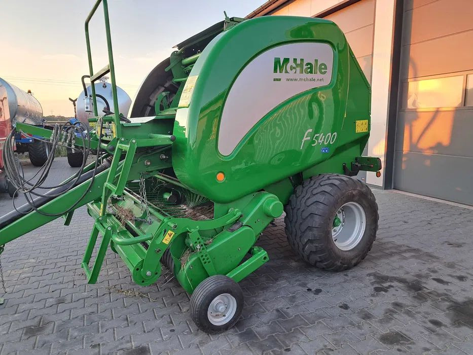 Mchale 5400C - Presse à balles rondes: photos 2 Mchale 5400C - Presse à balles rondes: photos 2