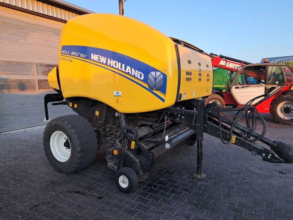 New Holland ROLL-BELT 150 cropcutter - Presse à balles rondes: photos 1 New Holland ROLL-BELT 150 cropcutter - Presse à balles rondes: photos 1