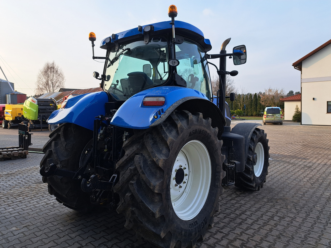 New Holland T7 170 - Tracteur agricole: photos 3 New Holland T7 170 - Tracteur agricole: photos 3
