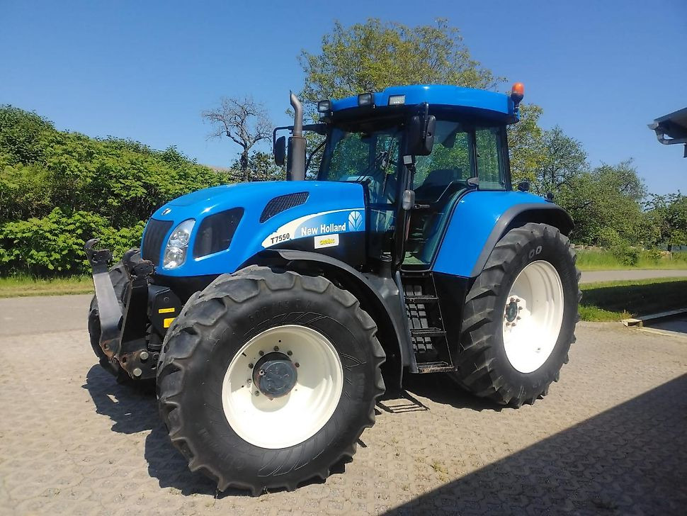 New Holland New Holland tvt 7540 - Tracteur agricole: photos 1 New Holland New Holland tvt 7540 - Tracteur agricole: photos 1