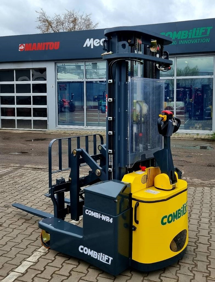 Aisle-Master WR4 - BRAND NEW on stock ! - Chariot multidirectionnel: photos 2 Aisle-Master WR4 - BRAND NEW on stock ! - Chariot multidirectionnel: photos 2