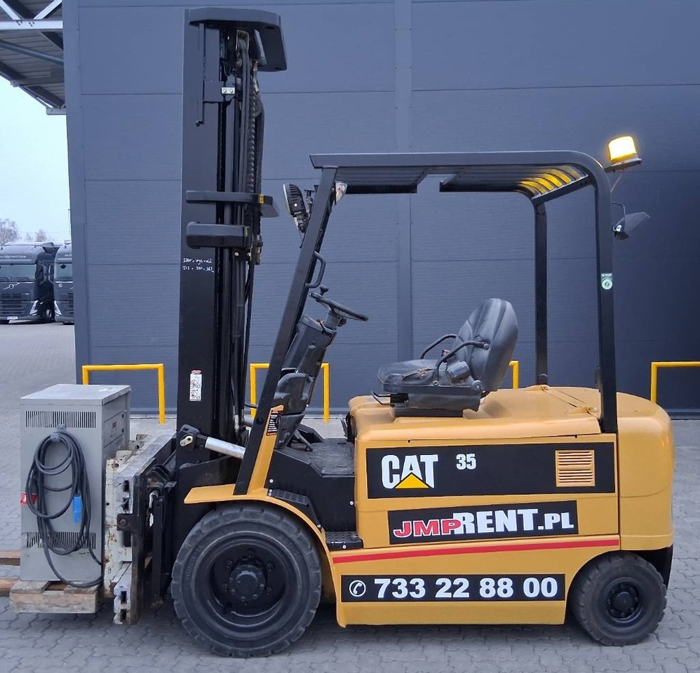 CAT EP 35 K PAC - Chariot élévateur électrique: photos 1 CAT EP 35 K PAC - Chariot élévateur électrique: photos 1