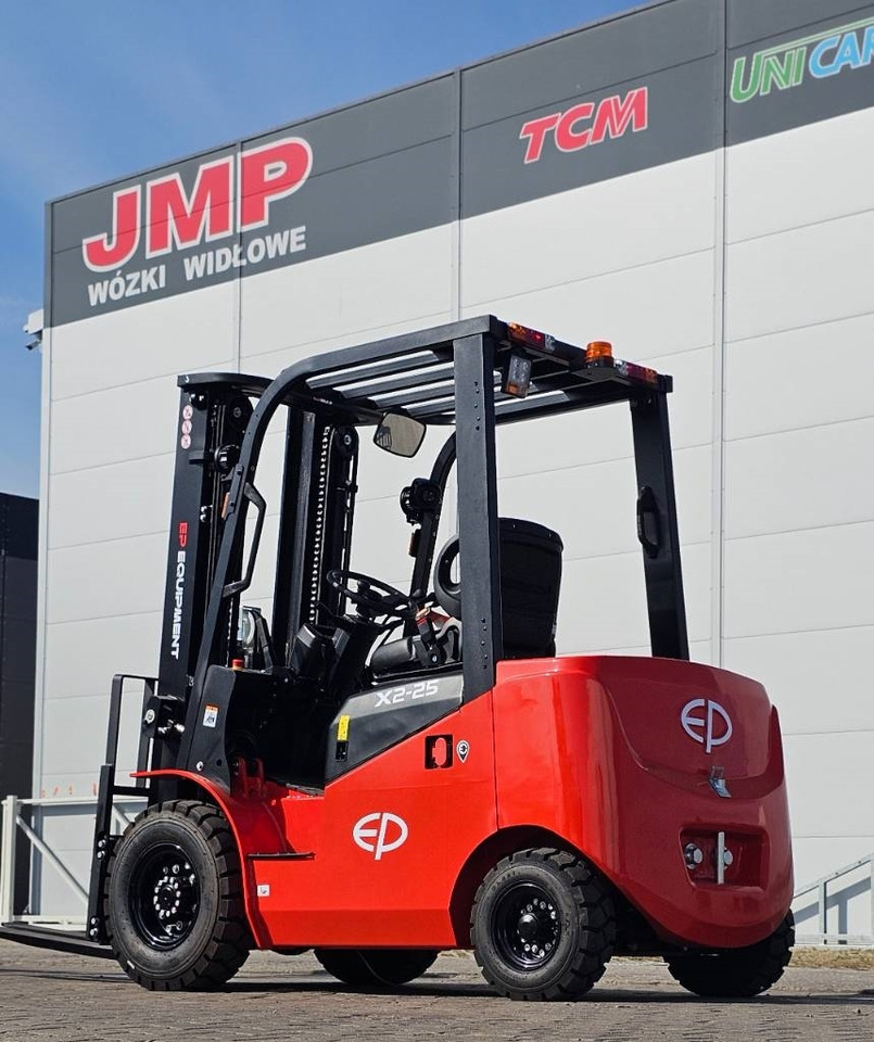 EP EFL 252 X LI-ON - Chariot élévateur électrique: photos 2 EP EFL 252 X LI-ON - Chariot élévateur électrique: photos 2