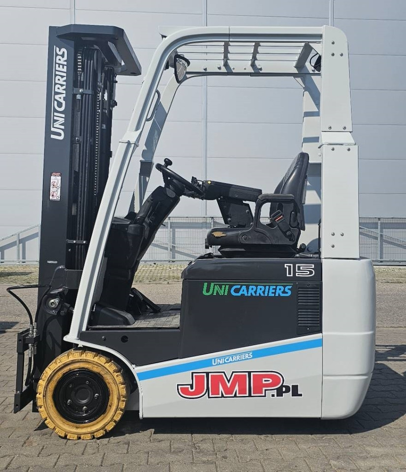 UniCarriers A1N1L15Q DRIVE-IN CAB - Chariot élévateur électrique: photos 2 UniCarriers A1N1L15Q DRIVE-IN CAB - Chariot élévateur électrique: photos 2