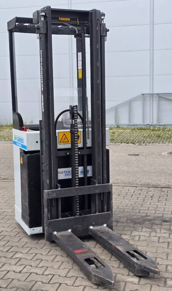 UniCarriers ASN 160 STFV 3600mm - Chariot à mât rétractable: photos 4 UniCarriers ASN 160 STFV 3600mm - Chariot à mât rétractable: photos 4