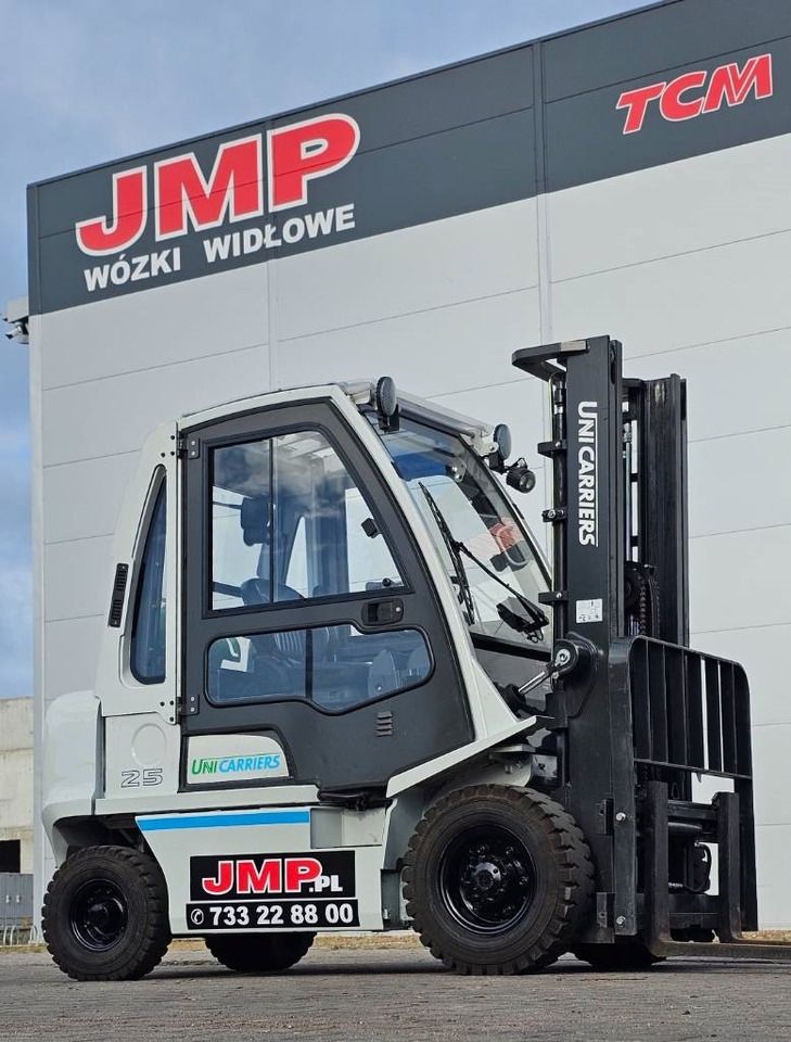 UniCarriers U1D2A25LQ DX25  - Chariot élévateur à gaz: photos 1 UniCarriers U1D2A25LQ DX25  - Chariot élévateur à gaz: photos 1