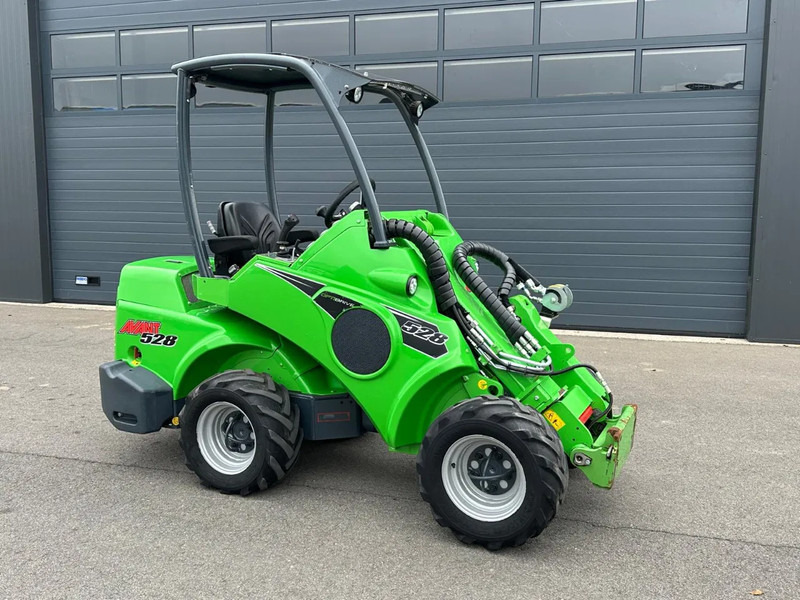 Avant 528 mini-shovel - Chargeuse compacte sur chenilles: photos 1 Avant 528 mini-shovel - Chargeuse compacte sur chenilles: photos 1