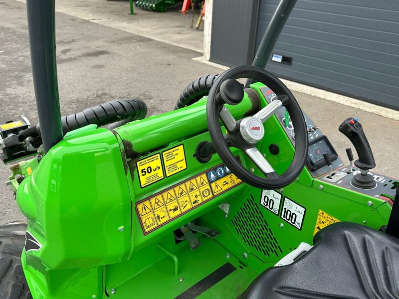 Chargeuse compacte sur chenilles Avant 635i mini-shovel: photos 15 Chargeuse compacte sur chenilles Avant 635i mini-shovel: photos 15