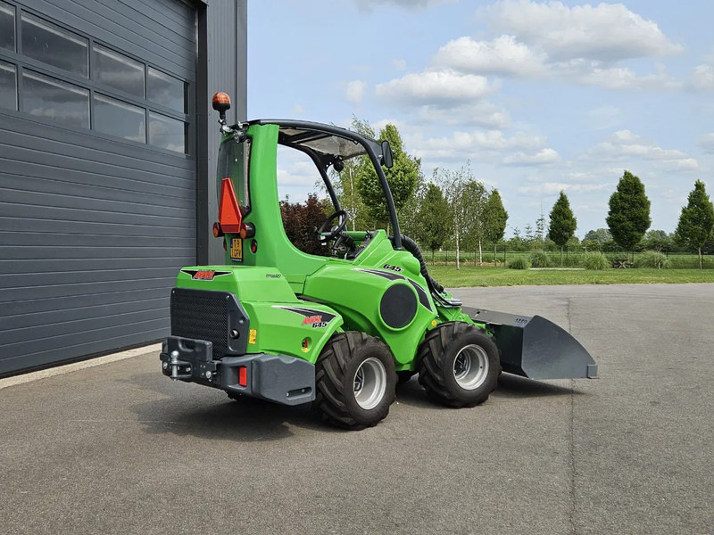 Avant 645i TDL+ mini-shovel - Chargeuse compacte sur chenilles: photos 3 Avant 645i TDL+ mini-shovel - Chargeuse compacte sur chenilles: photos 3