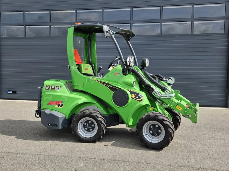 Avant E6 Mini-shovel - Chargeuse compacte sur chenilles: photos 2 Avant E6 Mini-shovel - Chargeuse compacte sur chenilles: photos 2