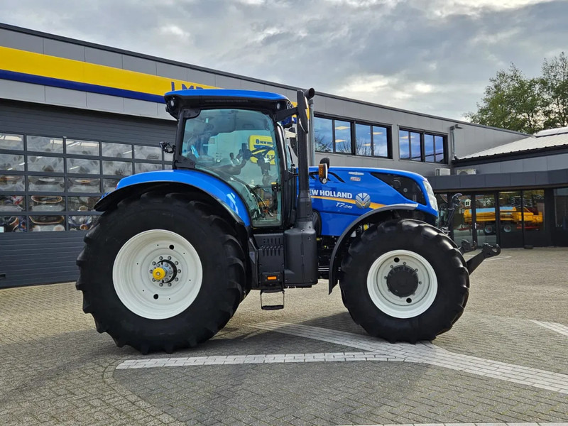 New Holland T7.245 AC Autocommand - Tracteur routier: photos 2 New Holland T7.245 AC Autocommand - Tracteur routier: photos 2