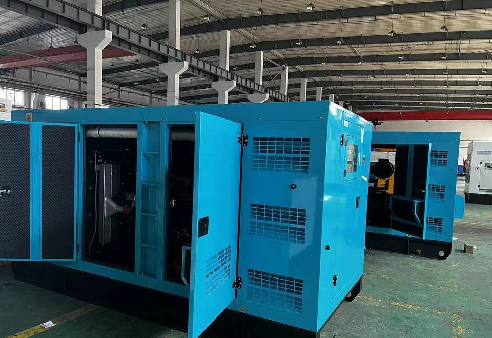 Doosan Daewoo WP-D180GF - Groupe électrogène: photos 3 Doosan Daewoo WP-D180GF - Groupe électrogène: photos 3
