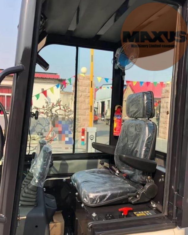 MAXUS Mini-Bagger MAXUS 1700 kg - Mini pelle: photos 5 MAXUS Mini-Bagger MAXUS 1700 kg - Mini pelle: photos 5