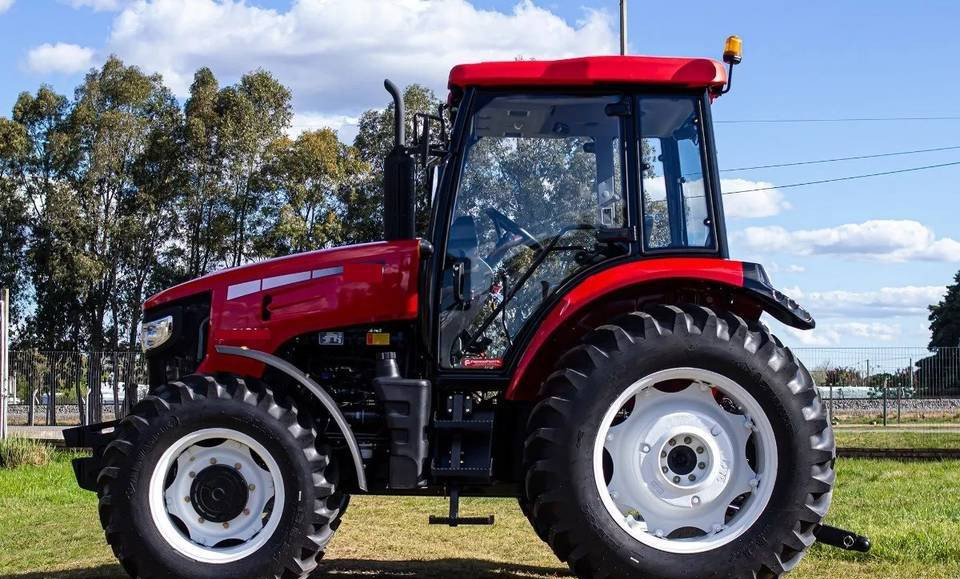 NEW MAXUS 97 HP 4x4 Tractor Euro 5 Warranty up to 10 YEARS | НОВИЙ MAXUS 97 К.с. Трактор 4x4 Євро 5 Гарантія до 10 РОКІВ - Tracteur agricole: photos 4 NEW MAXUS 97 HP 4x4 Tractor Euro 5 Warranty up to 10 YEARS | НОВИЙ MAXUS 97 К.с. Трактор 4x4 Євро 5 Гарантія до 10 РОКІВ - Tracteur agricole: photos 4