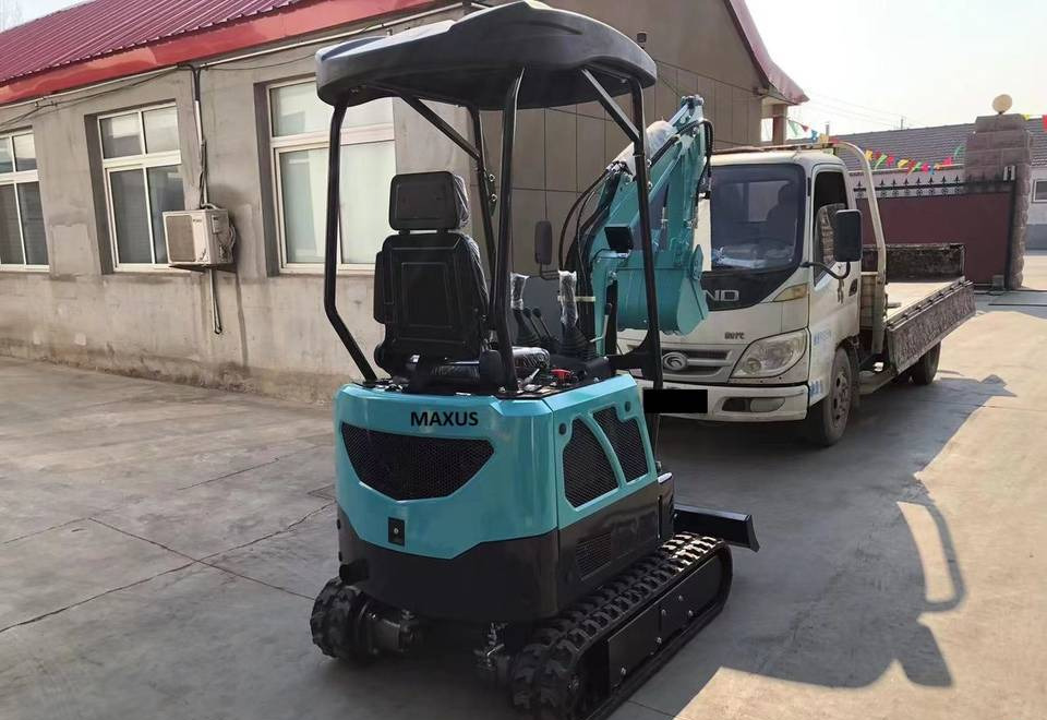 NEW MAXUS Kubota Excavator Euro 5 Warranty up to 10 YEARS НОВА копарка MAXUS Kubota Euro 5 Гарантія до 10 РОКІВ NOWA koparka MAXUS Kubota Euro 5 Gwarancja do 10 LAT - Mini pelle: photos 4 NEW MAXUS Kubota Excavator Euro 5 Warranty up to 10 YEARS НОВА копарка MAXUS Kubota Euro 5 Гарантія до 10 РОКІВ NOWA koparka MAXUS Kubota Euro 5 Gwarancja do 10 LAT - Mini pelle: photos 4