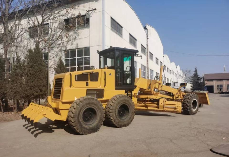 NEW MAXUS Motor Grader Warranty up to 10 YEARS | НОВА рівнинна машина MAXUS Гарантія до 10 РОКІВ - Niveleuse: photos 4 NEW MAXUS Motor Grader Warranty up to 10 YEARS | НОВА рівнинна машина MAXUS Гарантія до 10 РОКІВ - Niveleuse: photos 4