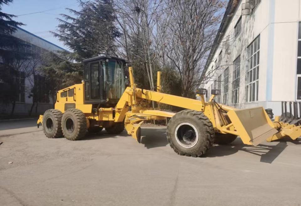 NEW MAXUS Motor Grader Warranty up to 10 YEARS | НОВА рівнинна машина MAXUS Гарантія до 10 РОКІВ - Niveleuse: photos 2 NEW MAXUS Motor Grader Warranty up to 10 YEARS | НОВА рівнинна машина MAXUS Гарантія до 10 РОКІВ - Niveleuse: photos 2