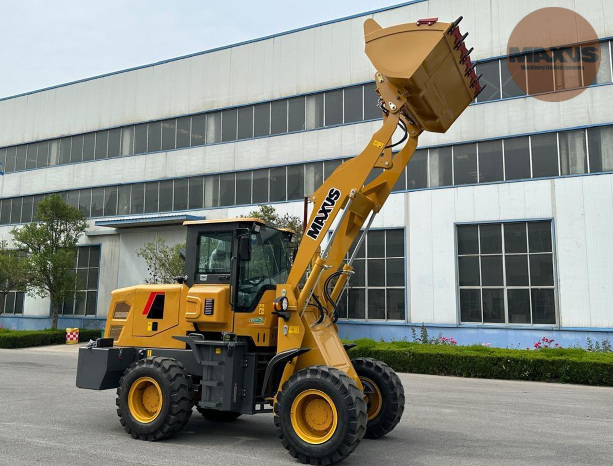 New 5m Telescopic Loader MAXUS 5m - Chargeuse sur pneus télescopique: photos 1 New 5m Telescopic Loader MAXUS 5m - Chargeuse sur pneus télescopique: photos 1