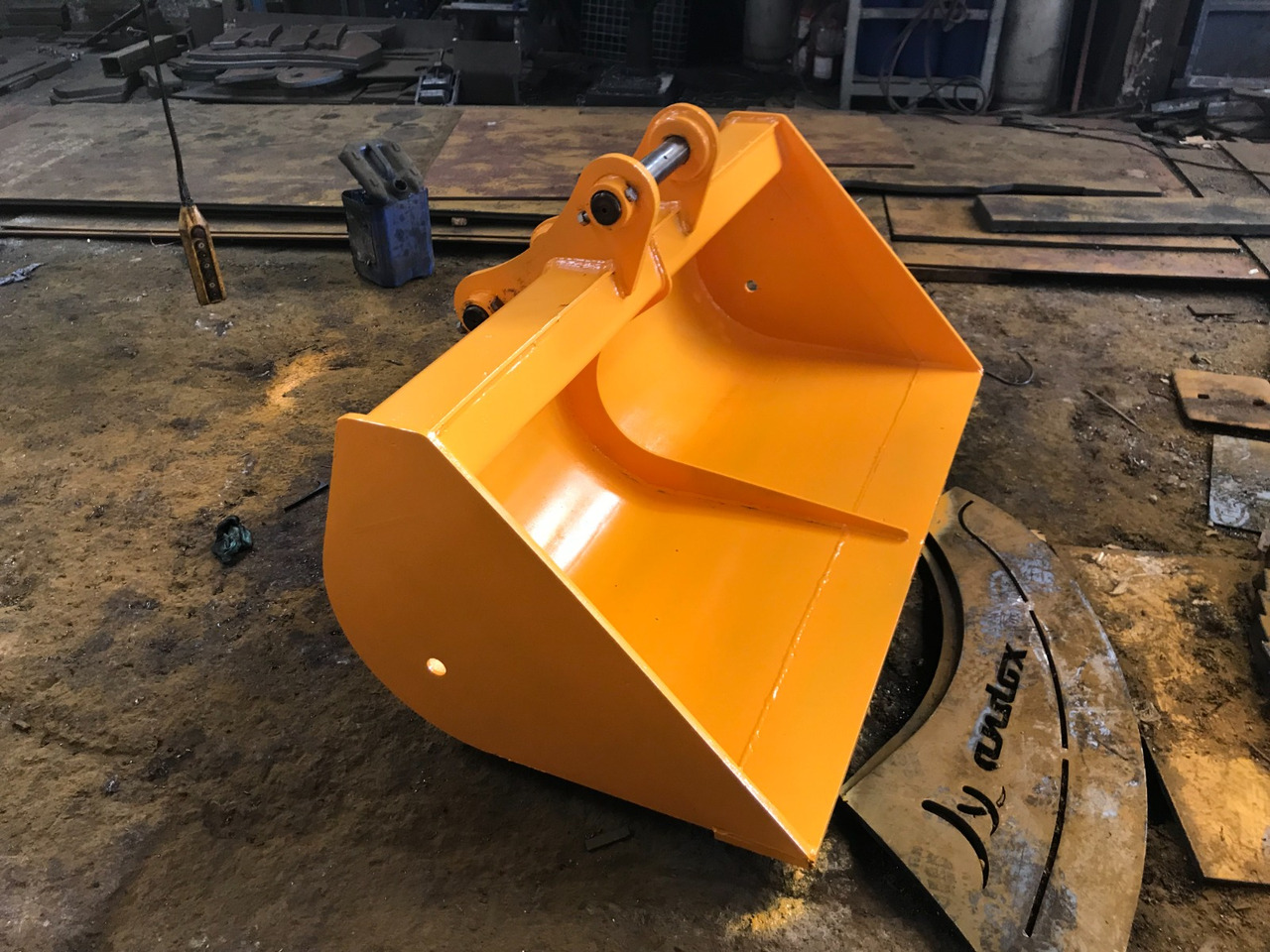 Volvo - Godet pour chargeur pour Engins de chantier: photos 3 Volvo - Godet pour chargeur pour Engins de chantier: photos 3