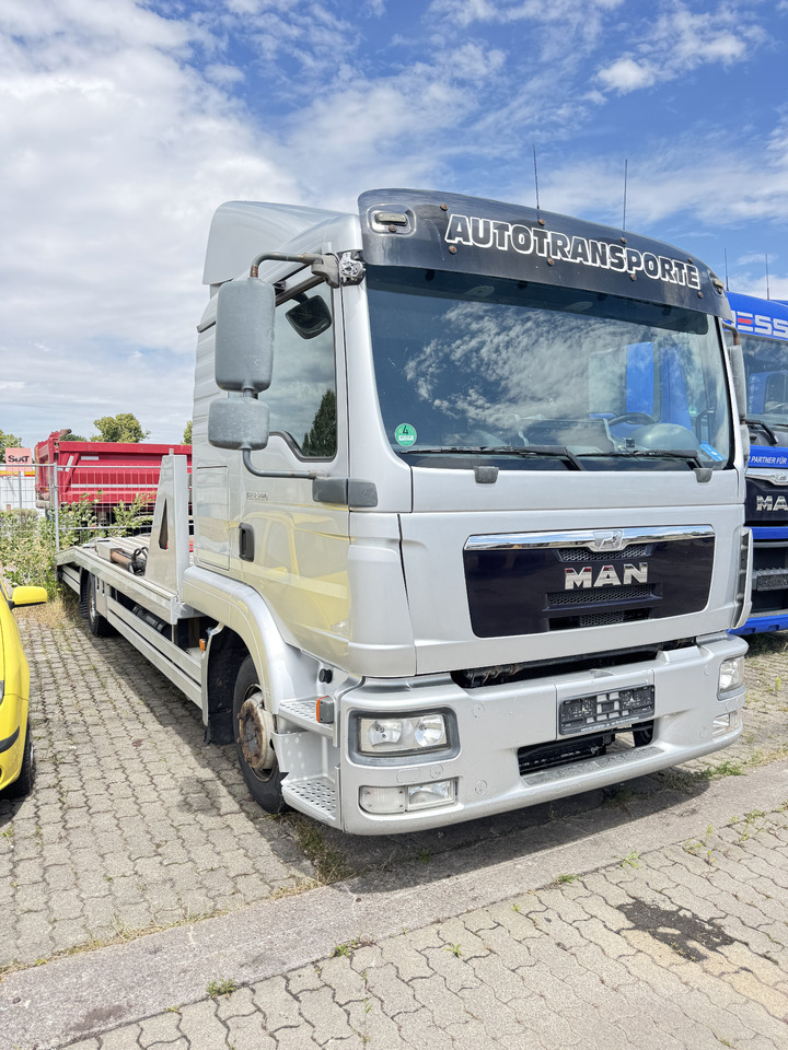 MAN TGL 8.220 BL 8.220 - Camion porte-voitures: photos 2 MAN TGL 8.220 BL 8.220 - Camion porte-voitures: photos 2