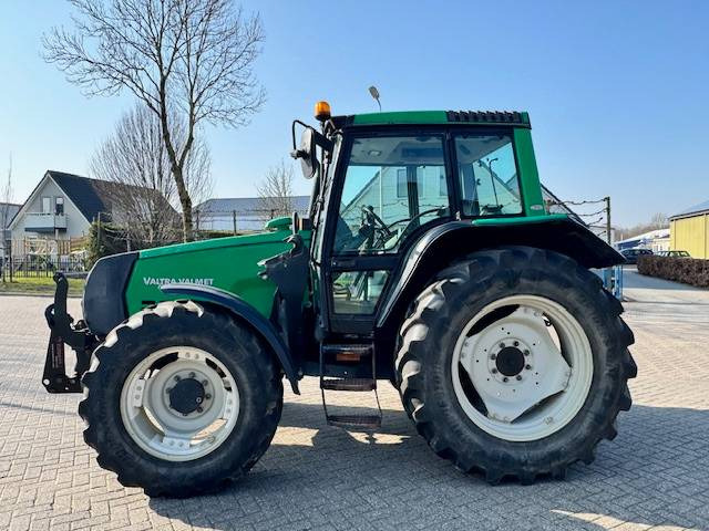 Valtra 6650 Hitech, FH+PTO, 8265 uur! - Tracteur agricole: photos 4 Valtra 6650 Hitech, FH+PTO, 8265 uur! - Tracteur agricole: photos 4