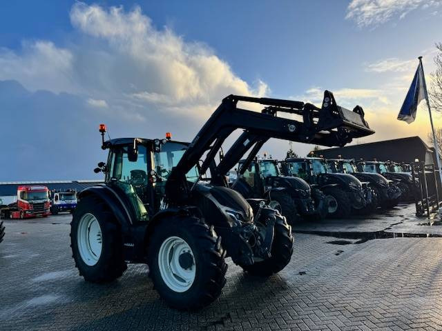 Valtra G115 hitech, 1625 uur, G4 voorlader! - Tracteur agricole: photos 5 Valtra G115 hitech, 1625 uur, G4 voorlader! - Tracteur agricole: photos 5