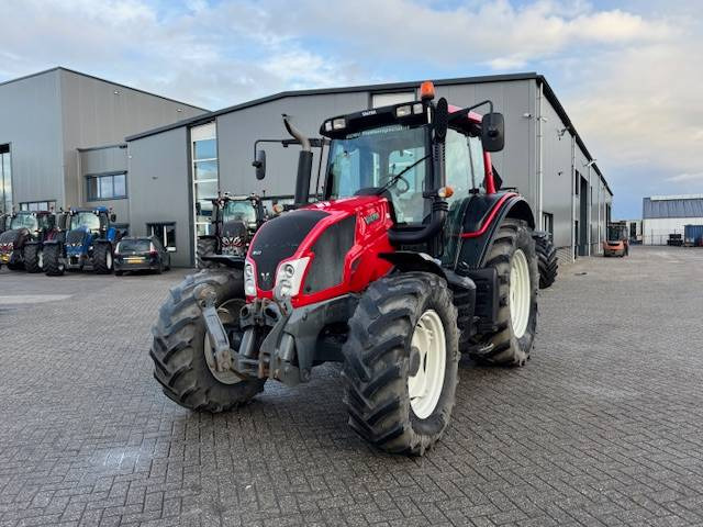 Valtra N123 Hitech5 - Tracteur agricole: photos 5 Valtra N123 Hitech5 - Tracteur agricole: photos 5