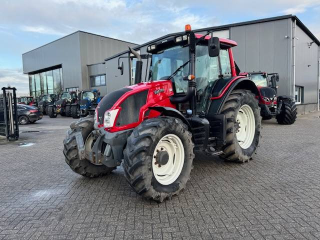 Valtra N123 Hitech5 - Tracteur agricole: photos 4 Valtra N123 Hitech5 - Tracteur agricole: photos 4