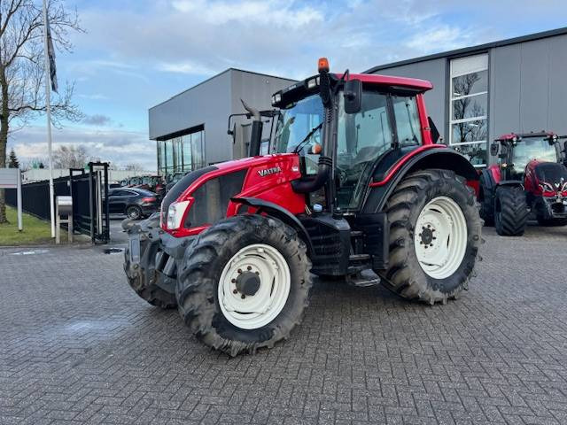 Valtra N123 Hitech5 - Tracteur agricole: photos 3 Valtra N123 Hitech5 - Tracteur agricole: photos 3