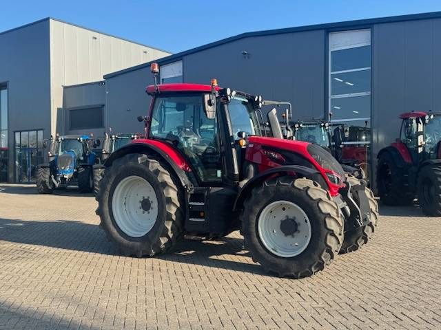 Valtra N134 Hitech - Tracteur agricole: photos 4 Valtra N134 Hitech - Tracteur agricole: photos 4