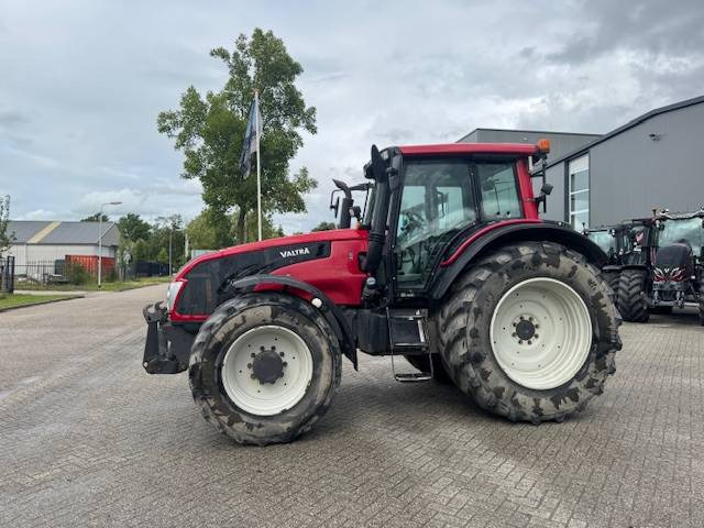 Valtra T193 Hitech TWINTRAC 5900 uur! - Tracteur agricole: photos 5 Valtra T193 Hitech TWINTRAC 5900 uur! - Tracteur agricole: photos 5