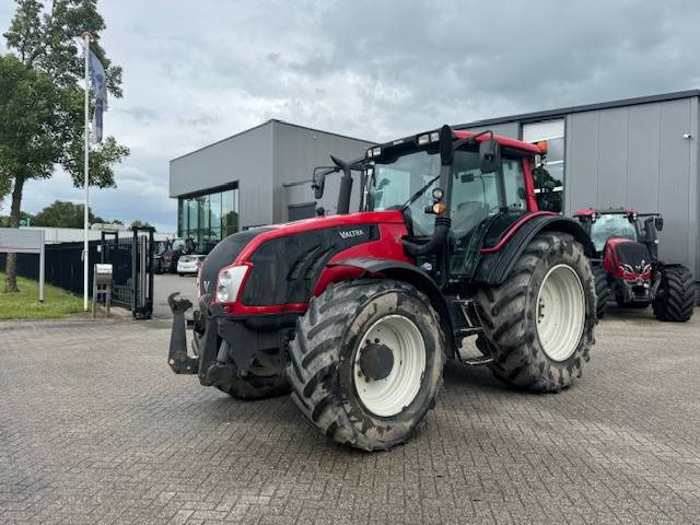 Valtra T193 Hitech TWINTRAC 5900 uur! - Tracteur agricole: photos 1 Valtra T193 Hitech TWINTRAC 5900 uur! - Tracteur agricole: photos 1