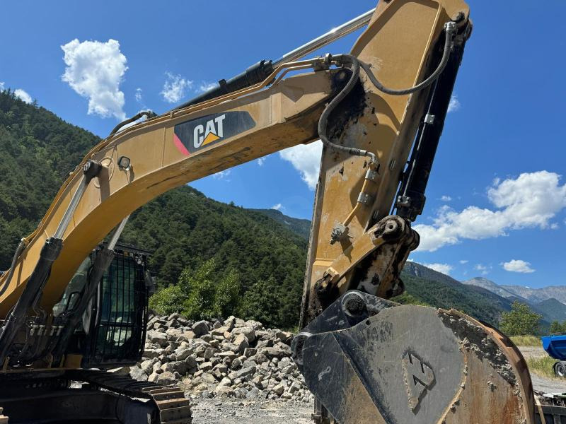 Caterpillar 336EL ME - Pelle sur chenille: photos 5 Caterpillar 336EL ME - Pelle sur chenille: photos 5