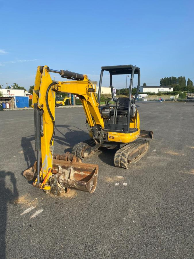 Kubota Series U 25 - Mini pelle: photos 1 Kubota Series U 25 - Mini pelle: photos 1