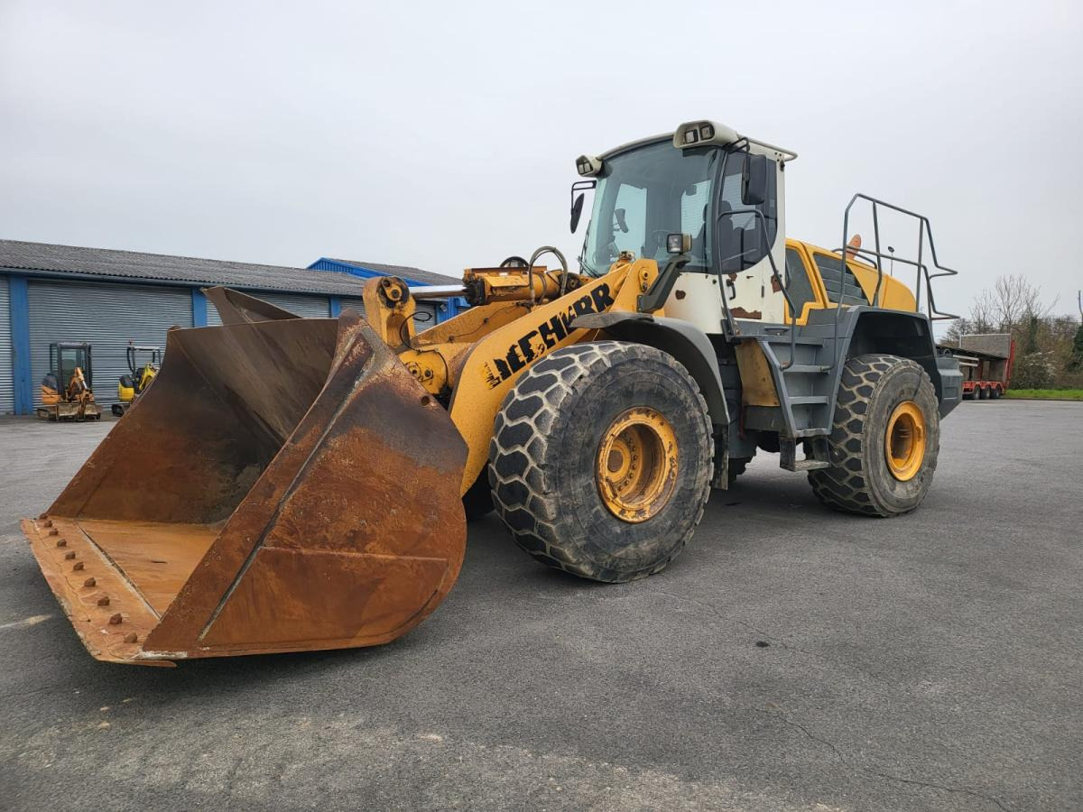 Chargeuse sur pneus Liebherr L580 2plus2: photos 11