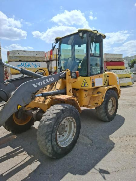 Volvo L 30 B - Chargeuse sur pneus: photos 2 Volvo L 30 B - Chargeuse sur pneus: photos 2