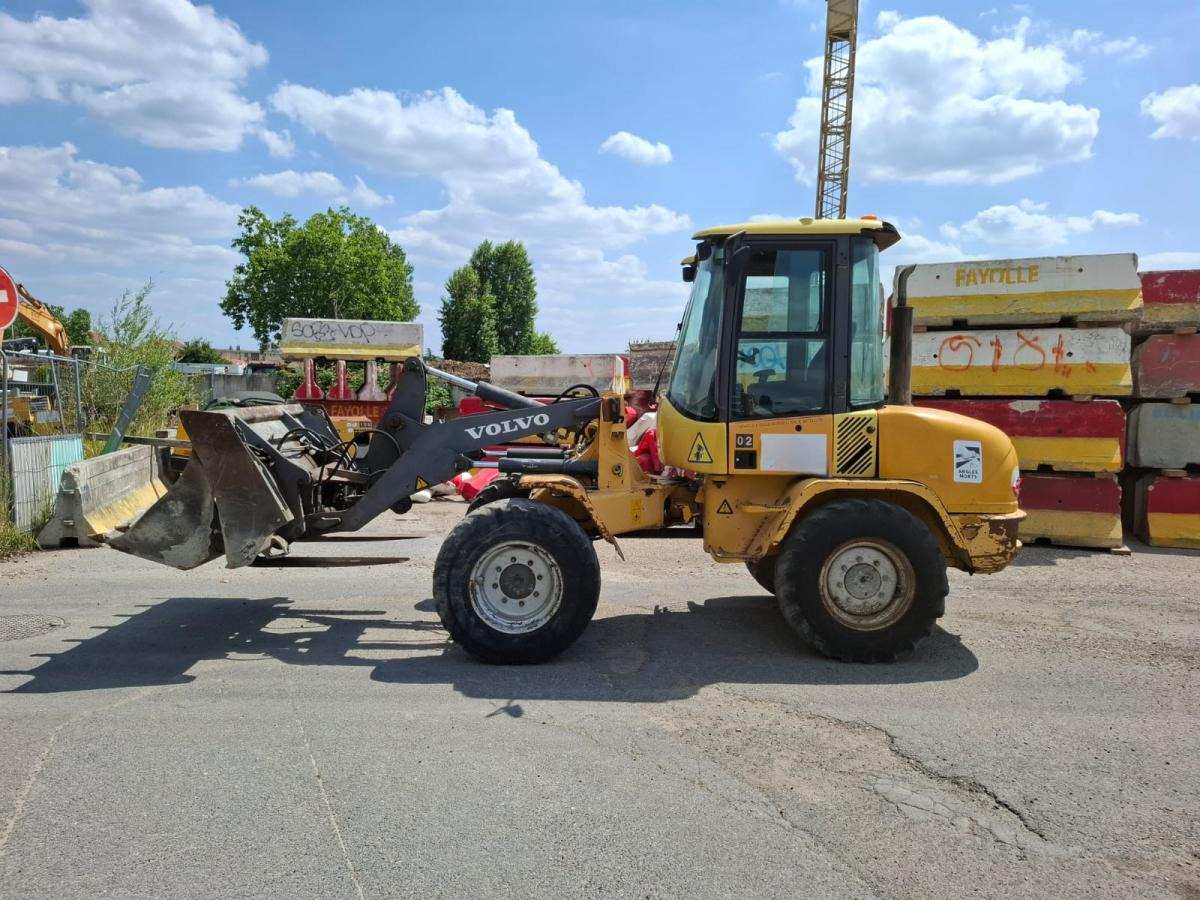 Volvo L 30 B - Chargeuse sur pneus: photos 3 Volvo L 30 B - Chargeuse sur pneus: photos 3