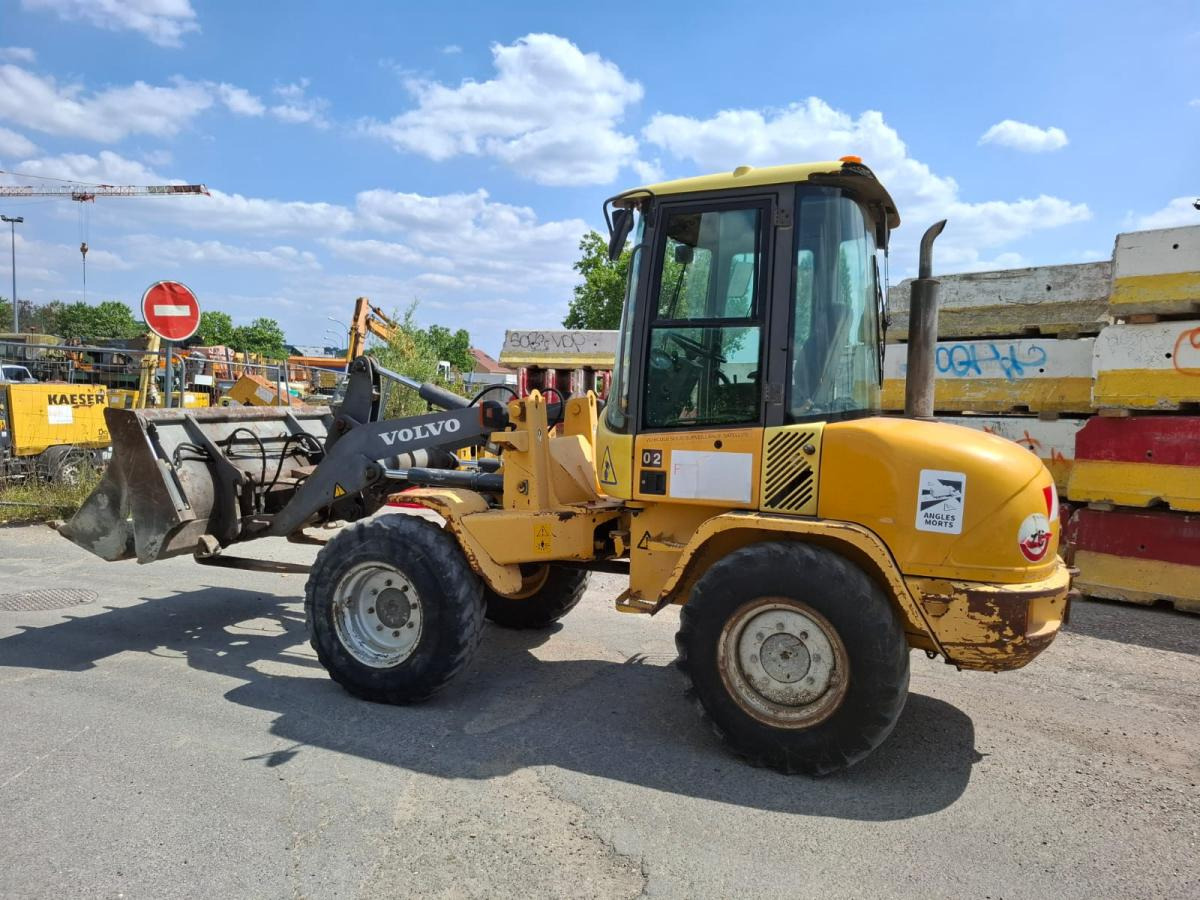 Volvo L 30 B - Chargeuse sur pneus: photos 4 Volvo L 30 B - Chargeuse sur pneus: photos 4