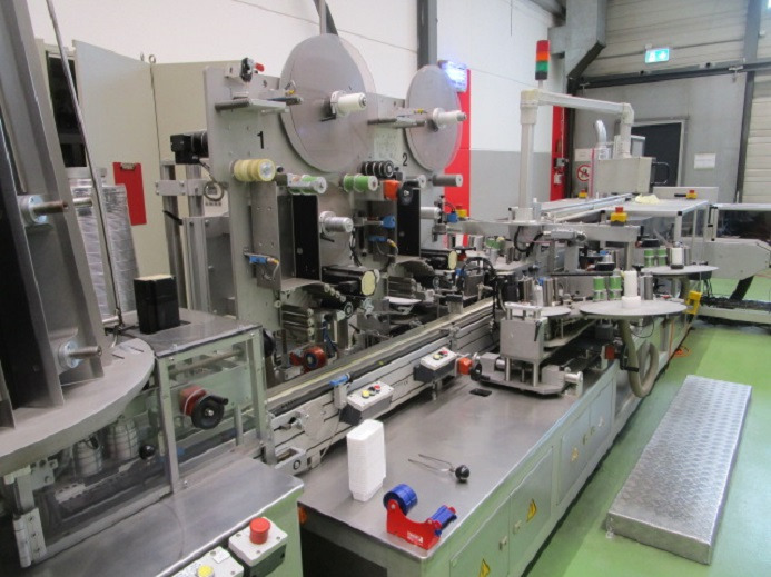 BECHER ETIKETTIERANLAGE SCHLEUTER GU 4S 6 - Machine d'emballage et de conditionnement: photos 5 BECHER ETIKETTIERANLAGE SCHLEUTER GU 4S 6 - Machine d'emballage et de conditionnement: photos 5