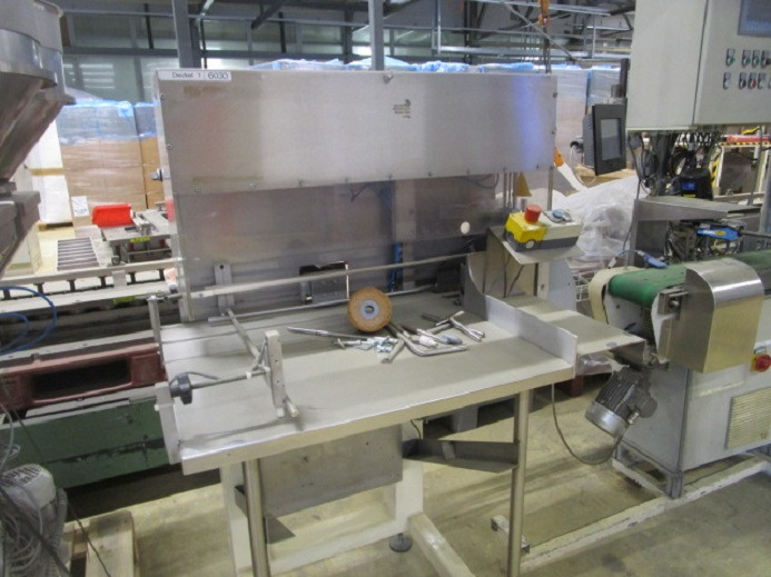 DECKEL ETIKETTIER ANLAGE (Zweckform mit Schleuter Etiketenspender) - Machine d'emballage et de conditionnement: photos 2 DECKEL ETIKETTIER ANLAGE (Zweckform mit Schleuter Etiketenspender) - Machine d'emballage et de conditionnement: photos 2