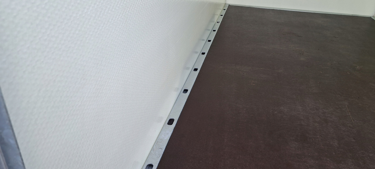 PRZYCZEPA KONTENER CARGO 4 BOX 3x1,5 DMC 2700 / CARGO CONTAINER TRAILER 4 BOX 3x1.5 DMC 2700 - Remorque fourgon: photos 4 PRZYCZEPA KONTENER CARGO 4 BOX 3x1,5 DMC 2700 / CARGO CONTAINER TRAILER 4 BOX 3x1.5 DMC 2700 - Remorque fourgon: photos 4