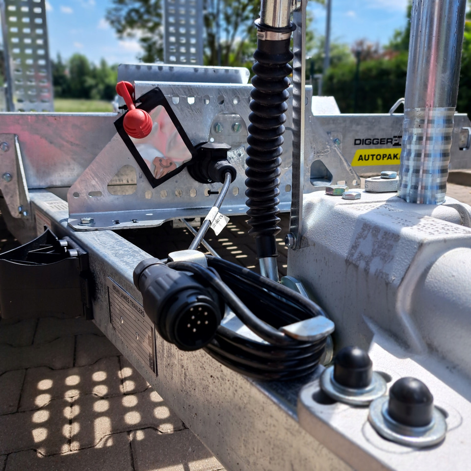 Remorque porte engin neuf PRZYCZEPA LAWETA DO MINIKOPARKI PODNOŚNIKA 3500KG 3,20X1,70 / MINI EXCAVATOR LIFTING TRAILER 3500KG 3.20X1.70: photos 13 Remorque porte engin neuf PRZYCZEPA LAWETA DO MINIKOPARKI PODNOŚNIKA 3500KG 3,20X1,70 / MINI EXCAVATOR LIFTING TRAILER 3500KG 3.20X1.70: photos 13