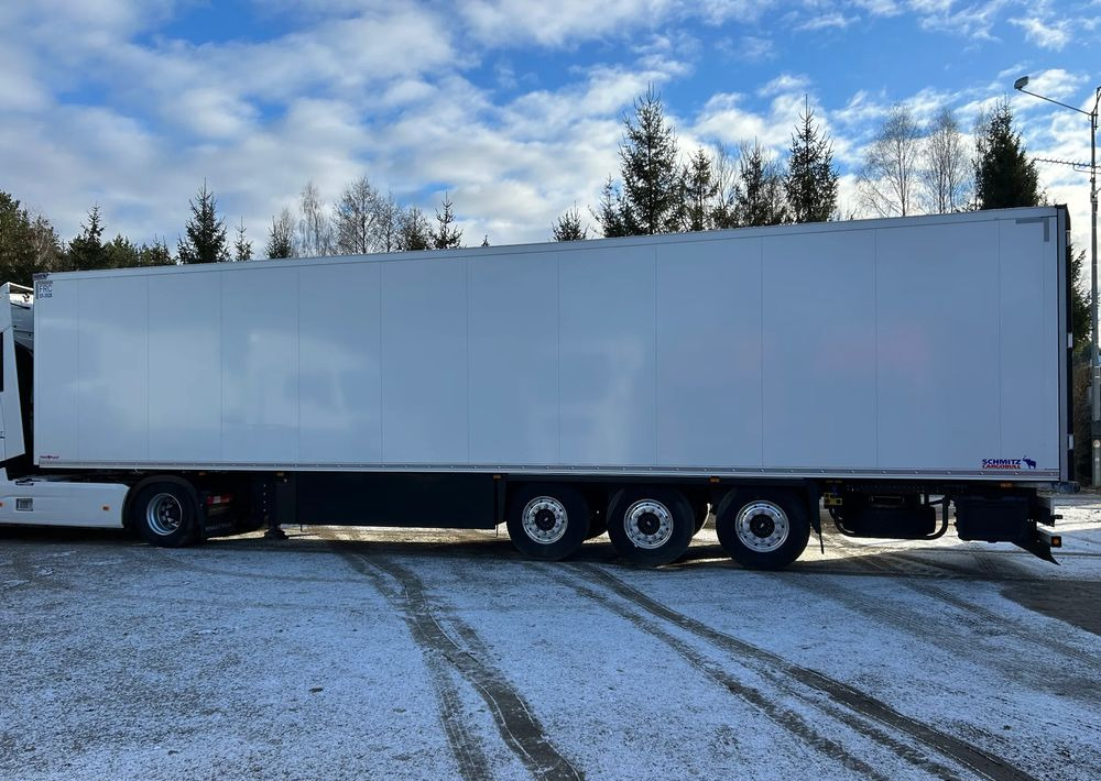Schmitz Cargobull ORYGINALNE ALUFELGI ALCOA / BEZWYPADKOWA CHŁODNIA / GRUBA ŚCIANA 7 CM / 2 SZTUKI !! - Semi-remorque frigorifique: photos 4 Schmitz Cargobull ORYGINALNE ALUFELGI ALCOA / BEZWYPADKOWA CHŁODNIA / GRUBA ŚCIANA 7 CM / 2 SZTUKI !! - Semi-remorque frigorifique: photos 4