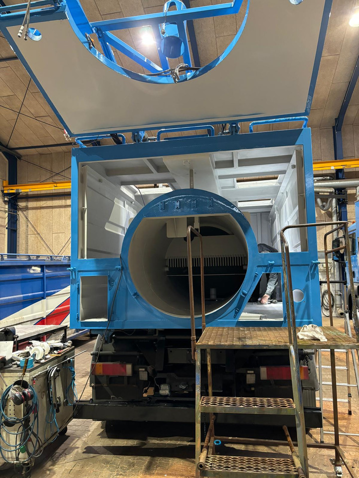 DAF VacuDrain 1127 - Camion hydrocureur: photos 4 DAF VacuDrain 1127 - Camion hydrocureur: photos 4
