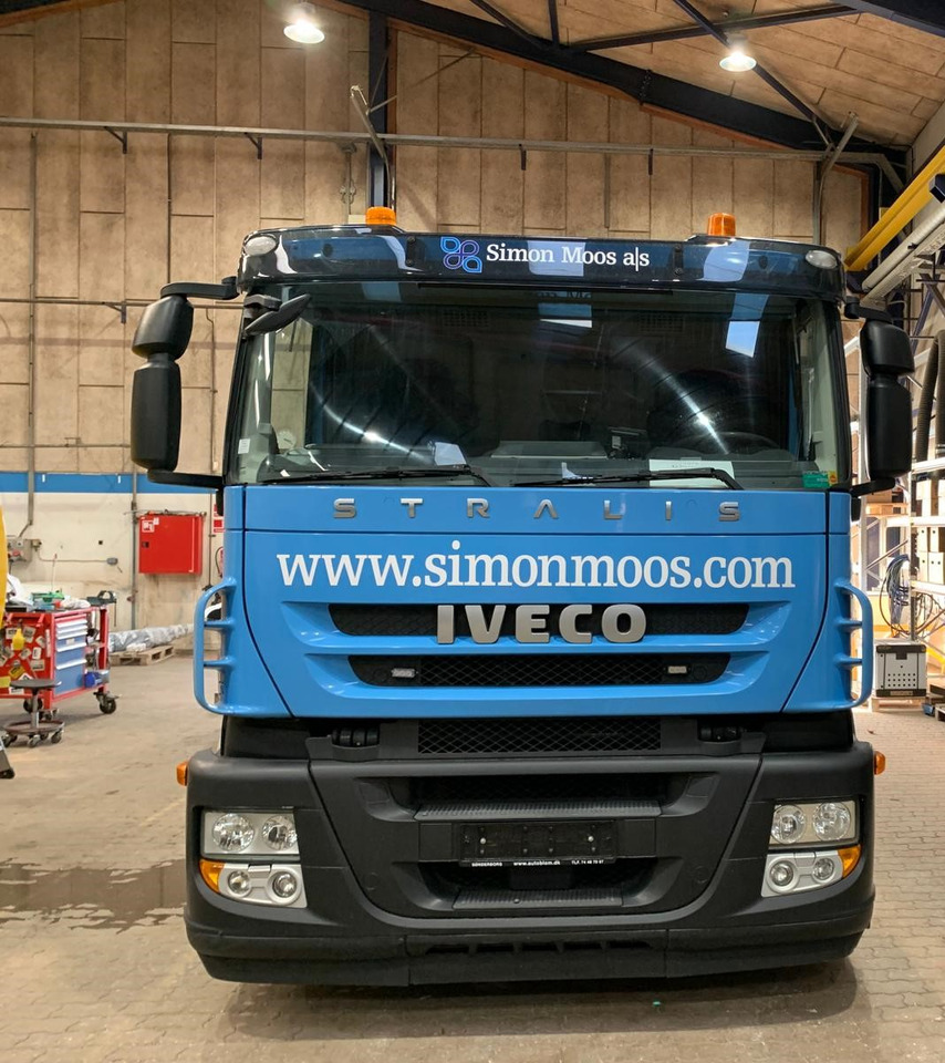 Iveco VacuDrain 1373 - Camion hydrocureur: photos 2 Iveco VacuDrain 1373 - Camion hydrocureur: photos 2