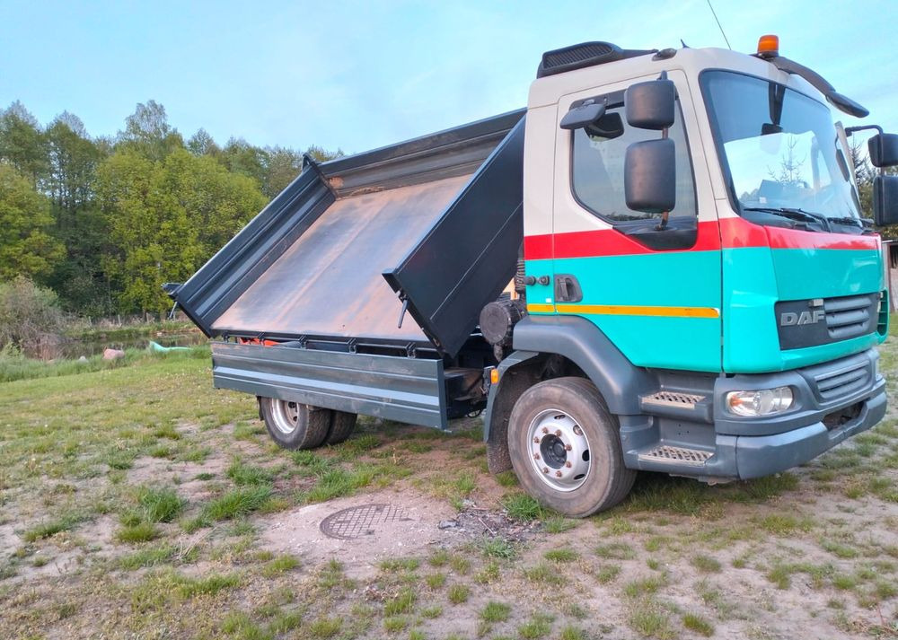 DAF LF 55.220 - Camion benne: photos 5 DAF LF 55.220 - Camion benne: photos 5