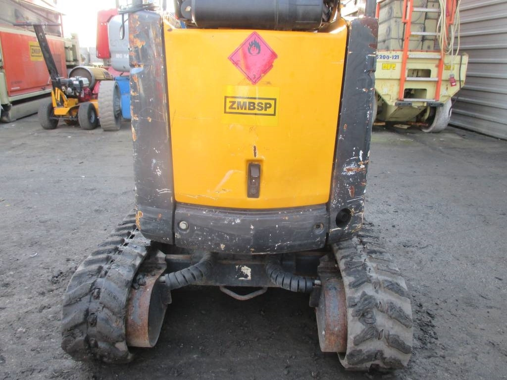 Mini pelle Bobcat E 08: photos 9