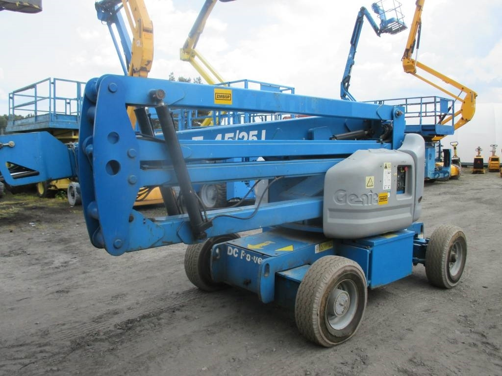 Genie Z 45/25 J DC - Nacelle articulée: photos 3 Genie Z 45/25 J DC - Nacelle articulée: photos 3