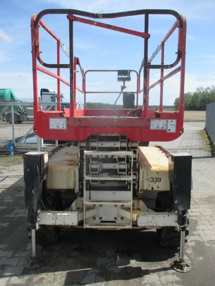 Haulotte Compact 12 DX - Nacelle ciseaux: photos 4 Haulotte Compact 12 DX - Nacelle ciseaux: photos 4